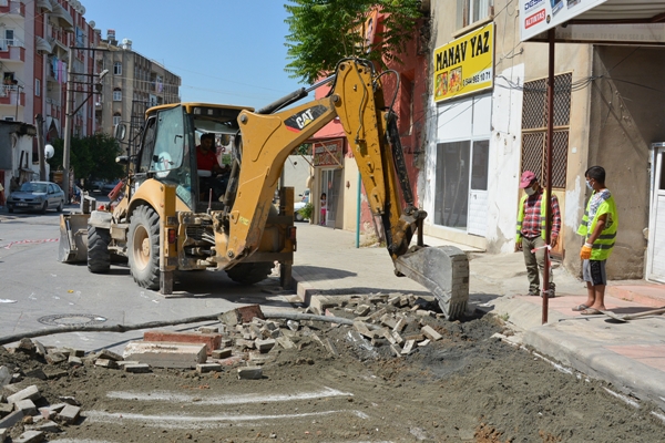 Mersin Büyükşehir Belediyesi: Merkez ilçeler ve diğer ilçelerde başlattığı yol yenileme tüm hızıyla devam ediyor